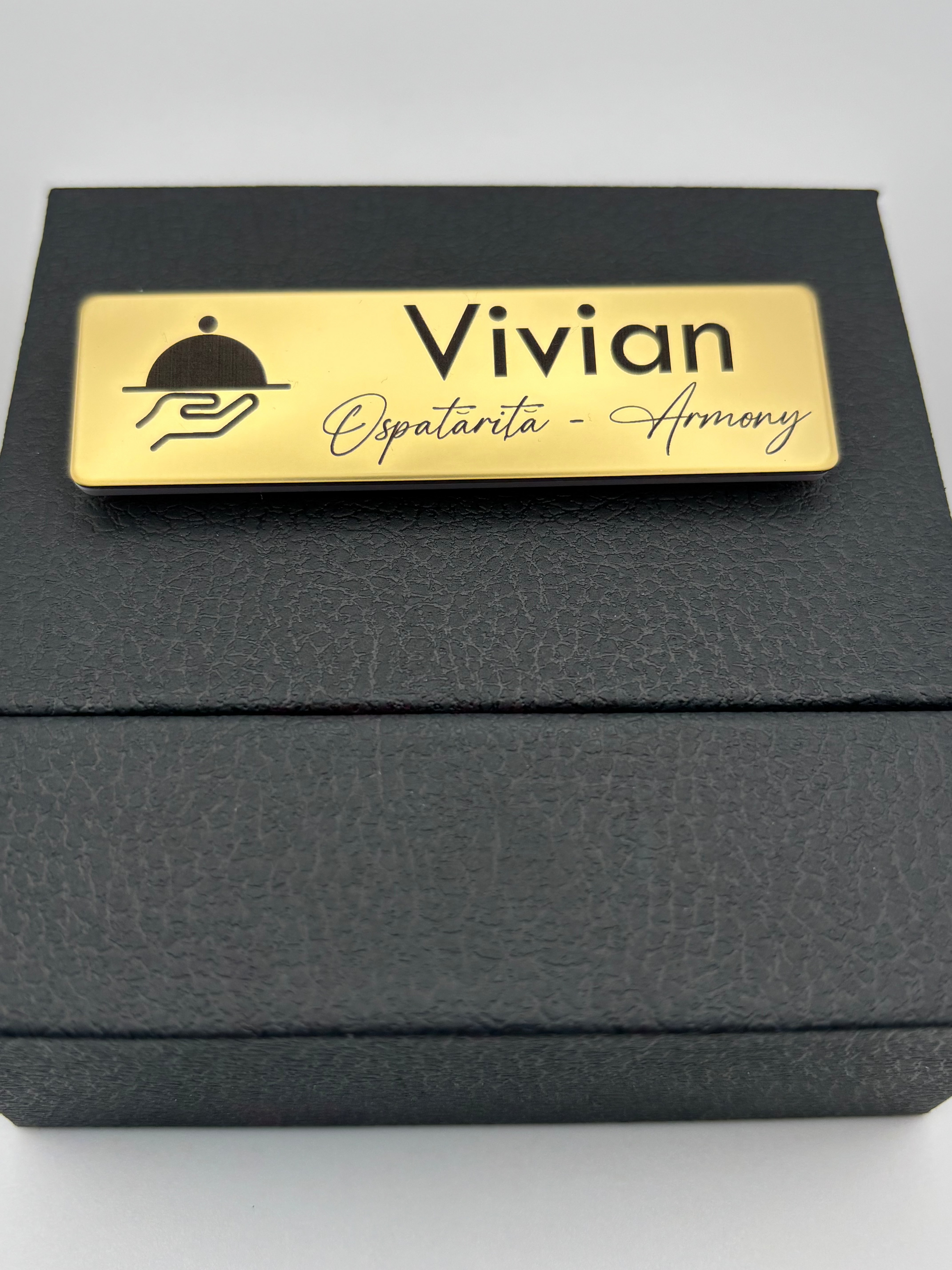 Ecuson Personalizat Premium - Ospătar / HoReCa